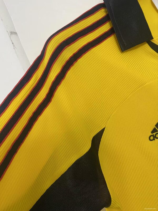 Retro 99/00 AC Milan Away Yellow Jersey - Image 7
