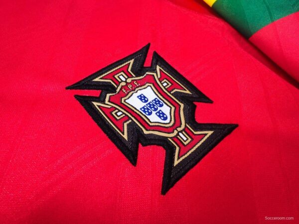 Retro 92/94 Portugal Home Jersey - Image 7