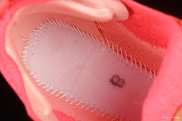 NIKE Zoom Fly 4 Women's Super Elastic Carbon Plate Running Shoes CT2401-600 - Image 4