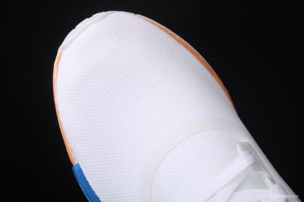 Adidas NMD R1 Boost FV7852's new really hot casual running shoes - Image 8