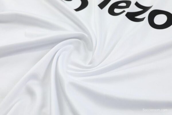 24/25 Manchester United White Vest Jeresy+Shorts - Image 7
