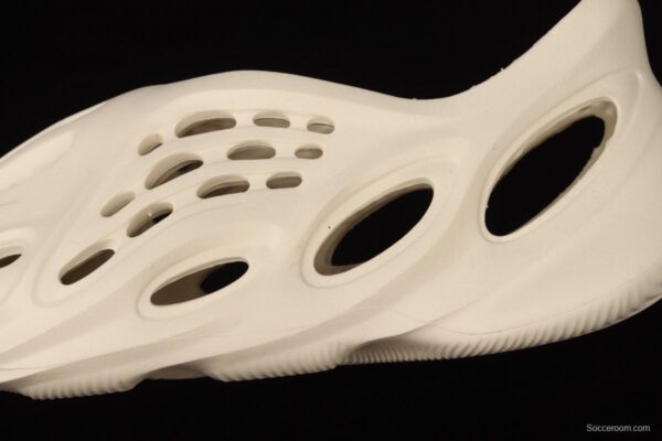 Adidas Yeezy Foam Runner Ararat FY4567 integrated injection molding coconut hole shoes desert ash - Image 4