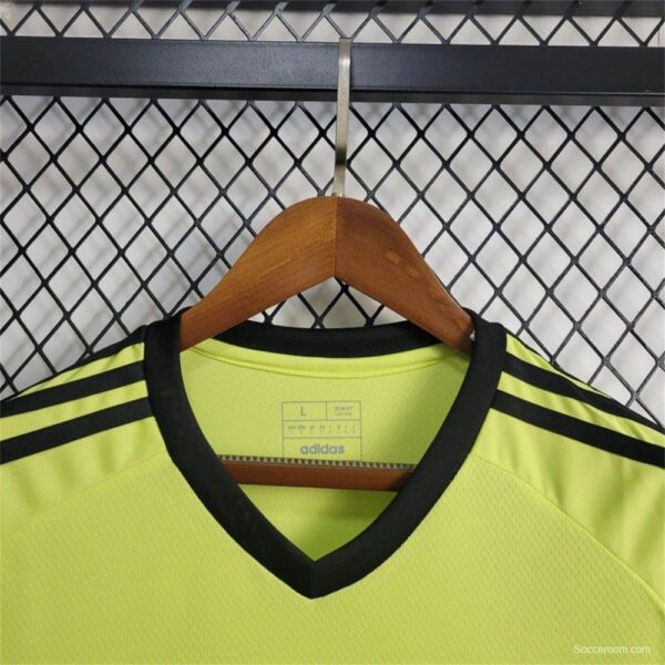 24/25 Real Madrid Third Green Goalkeeper Jersey - Image 4