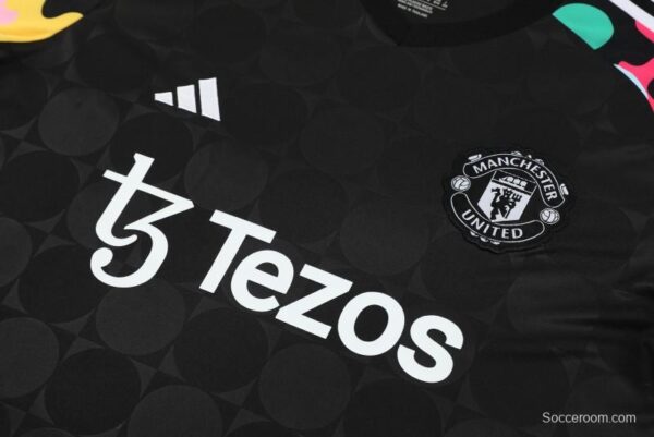 24/25 Manchester United Black Short Sleeve Jeresy+Shorts - Image 9