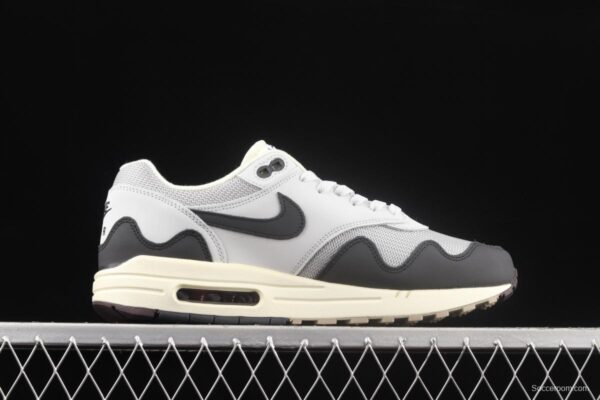 Patta x Nike Air Max 1 joint style suede spliced half-palm air cushion vintage running shoes DH1348-002 - Image 15