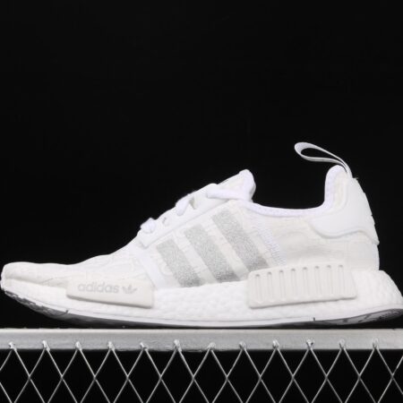 Adidas NMD R1 Boost FY9688's new really hot casual running shoes