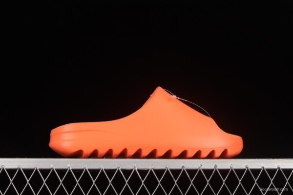 Kanye West x Yeezy Slide Resin GZ0953 Orange - Image 11