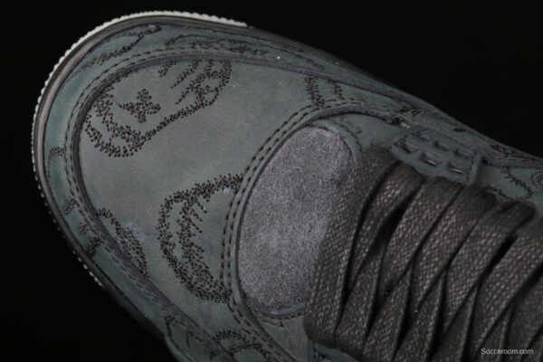 Kaws x Air Jordan 4 Black AJ4 black suede luminous limited edition 930155-001 - Image 9