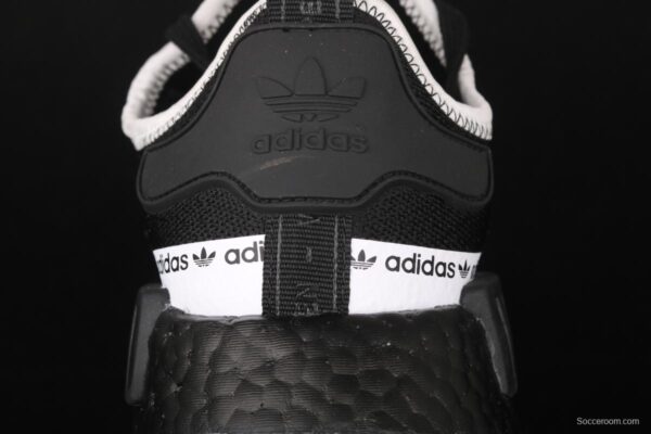 Adidas NMD R1 Boost FV8729's new really hot casual running shoes - Image 6