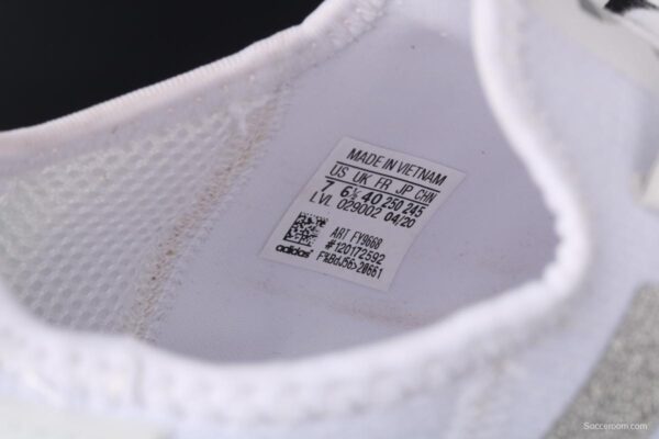 Adidas NMD R1 Boost FY9668's new really hot casual running shoes - Image 4