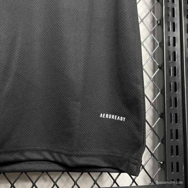24/25 Manchester United Fourth Goalkeeper Jersey - Image 4