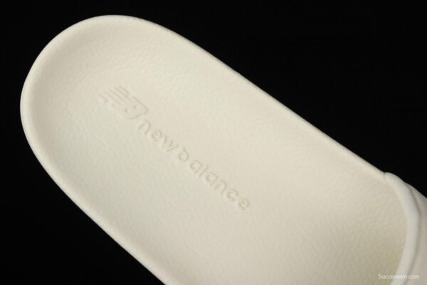 Jeon Hwangi x New Balance co-signed Korean illustrator series summer leisure sports trend slippers SD1101JHI-270 - Image 3