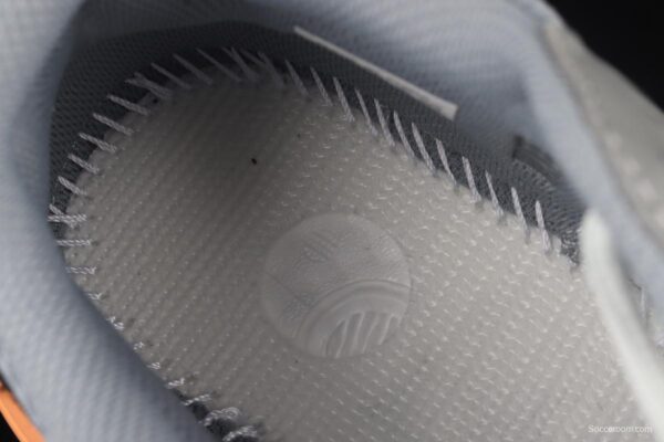 Adidas Yeezy Boost 700V2 Sun GW0296 Kanye coconut 700 muddy gray black orange running shoes BASF popcorn - Image 4