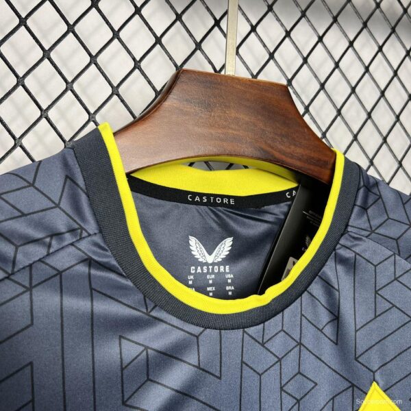 24/25 Everton Away Jersey - Image 6