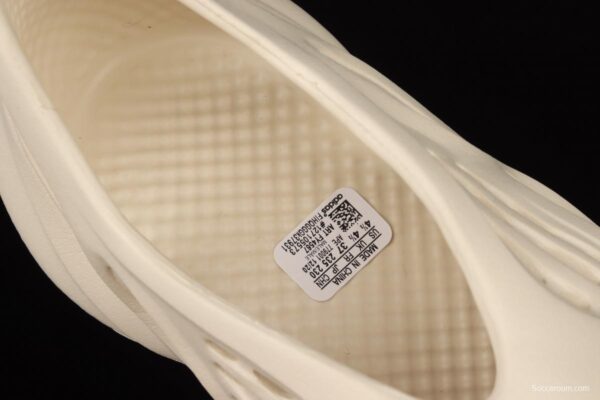 Adidas Yeezy Foam Runner Ararat FY4567 integrated injection molding coconut hole shoes desert ash - Image 3