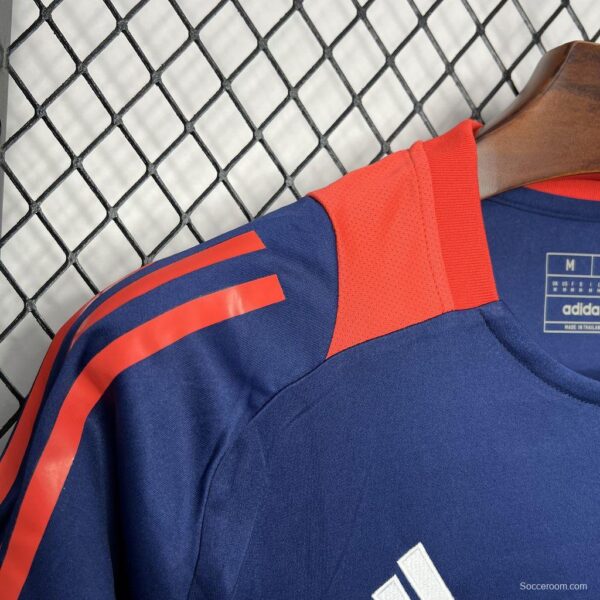 24/25 Manchester United Navy Pre-match Jersey - Image 7