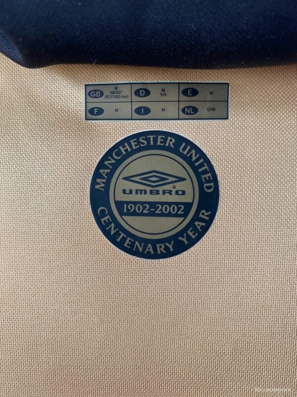 Retro 01/02 Manchester United Third Centenary Reversible Jersey - Image 9