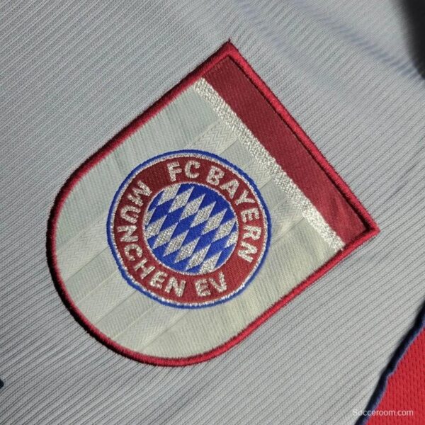 Retro 1998/99 Bayern Munich Away Jersey - Image 8