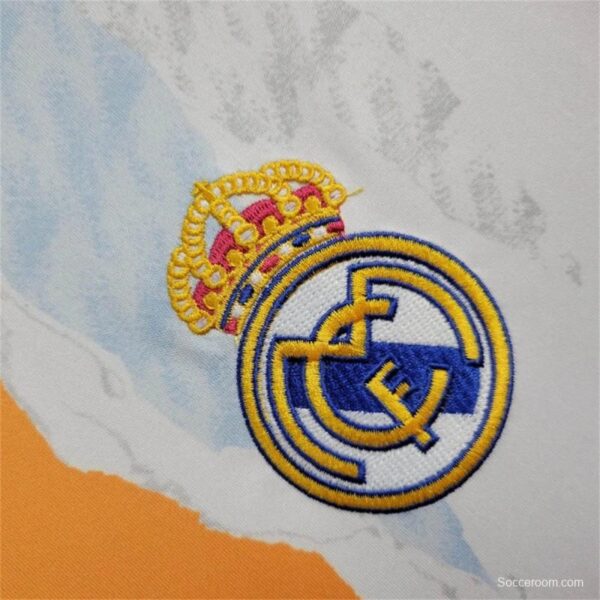 24/25 Real Madrid Pre Match Training Jersey - Image 4