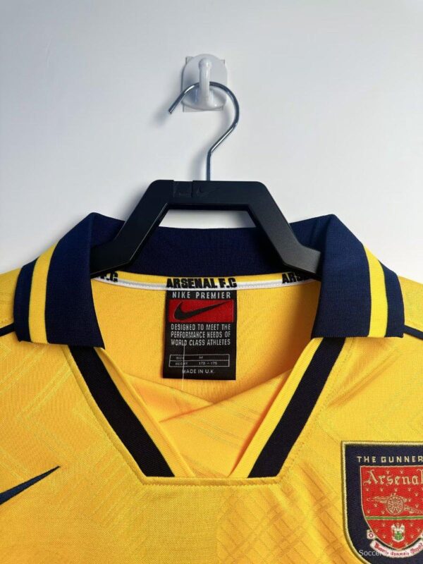 Retro 96/97 Arsenal Away Yellow Long Sleeve Jeresy - Image 6