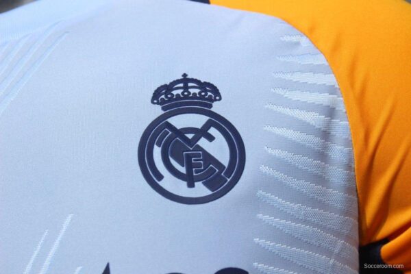 Player Version 24/25 Real Madrid Light Blue/Yellow Pre-Match Jersey - Image 6