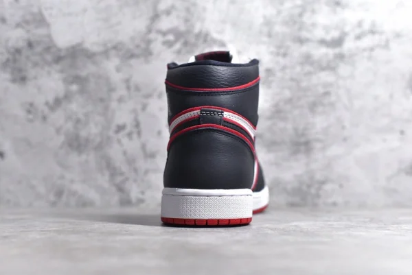 Air Jordan 1 Retro High OG （GS） - Image 7