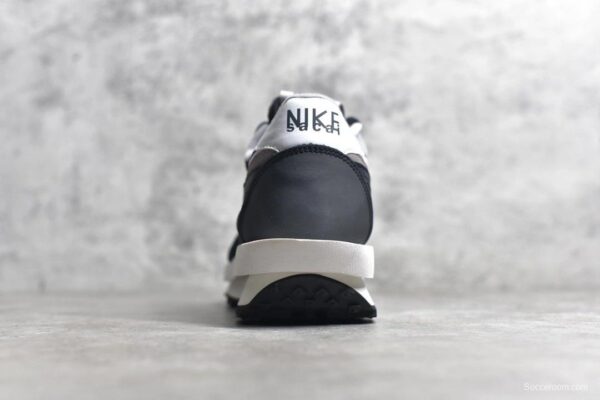Sacai x Nike LVD Waffle - Image 3