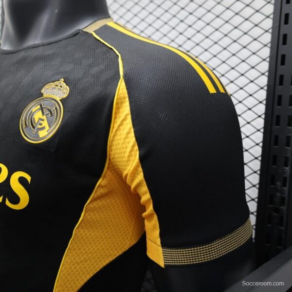 Player Version 25/26 Real Madrid Black with Gold Accents and Emirates Sponsor Jersey - Image 3