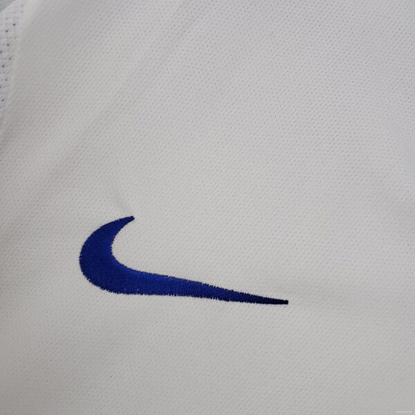Retro Italy 1996 away Soccer Jersey - Image 8