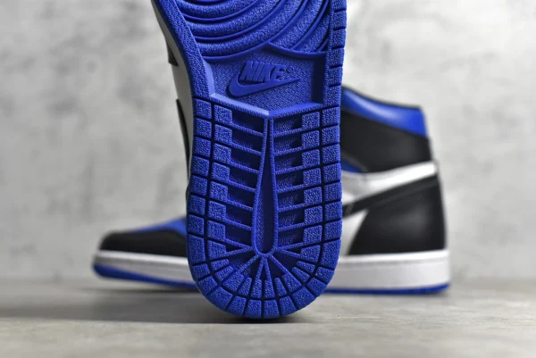 Air Jordan 1 Retro High OG “White Royal” - Image 6