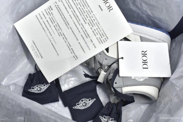 Dior X Air Jordan high OG - Image 10