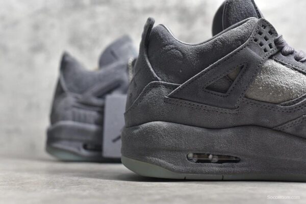 Air Jordan 4 X Kaws - Image 9