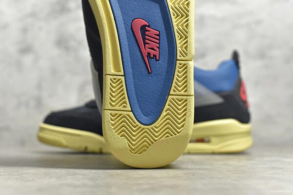 Air Jordan 4 Retro SP Off Noir - Image 7