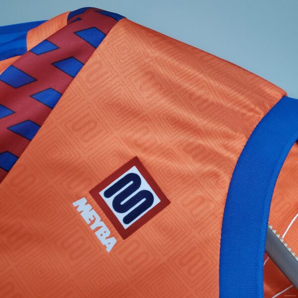Retro 89/92 Barcelona Away Orange Jersey - Image 5