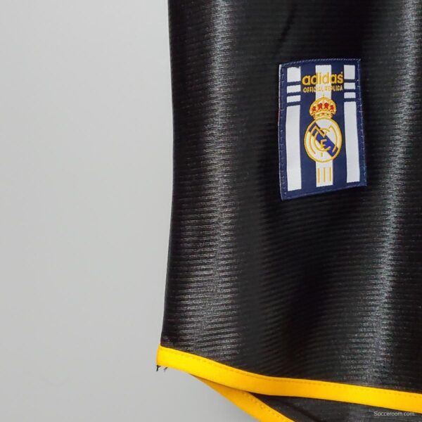 Retro 99/00 Real Madrid Third Black Jersey - Image 4