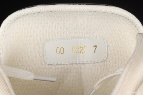 Authentic LV 2021s LV Trainer must be in winter - Image 5