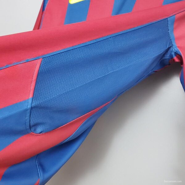 Retro Barcelona 2006 UEFA Champions League Home Soccer Jersey - Image 8