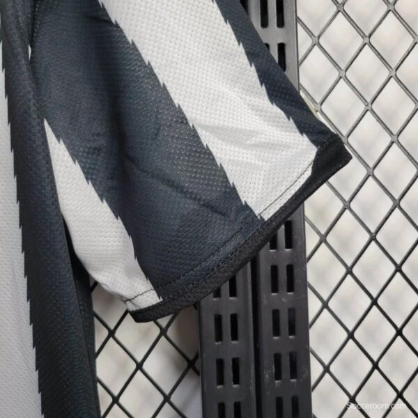 2010/11 Retro Juventus Home Jersey - Image 7