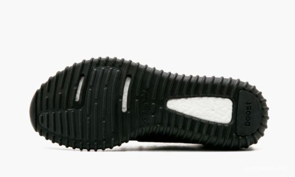 Yeezy Boost 350 Pirate Black MEN - Image 5