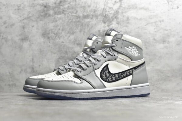 Dior X Air Jordan high OG - Image 9