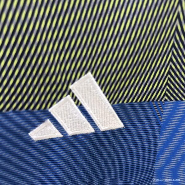 25/26 Real Madrid Training Jersey - Image 7
