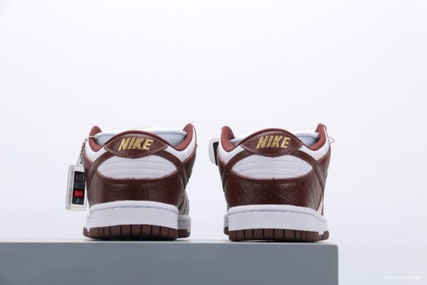 Supreme X Nike SB Dunk Low “Barkroot Brown” - Image 3