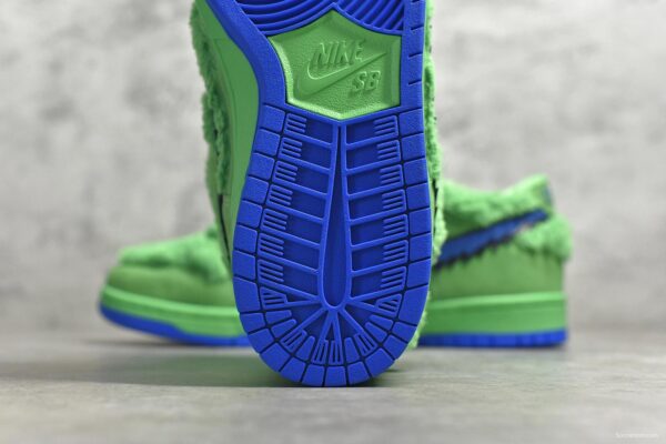 NK SB DUNK LOW PRO QS - Image 3