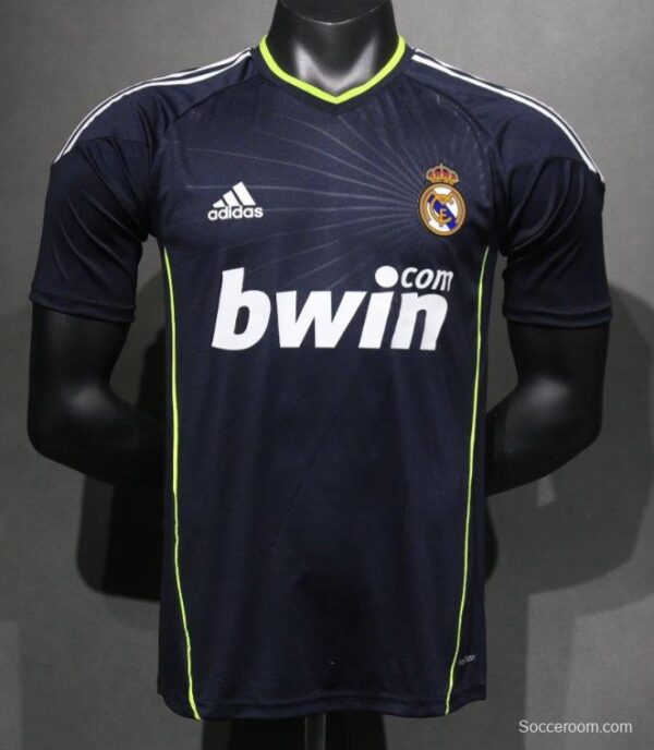 Player Version Retro 09/10 Real Madrid Away Jersey - Image 9