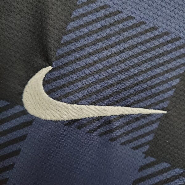 Retro 13/14 Manchester United Away Soccer Jersey - Image 6