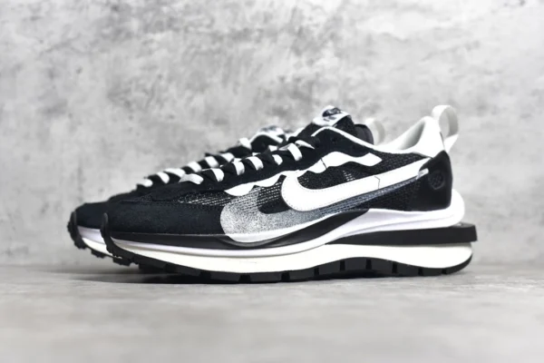 Sacai x NK Pegasus VaporFly Black and White - Image 3