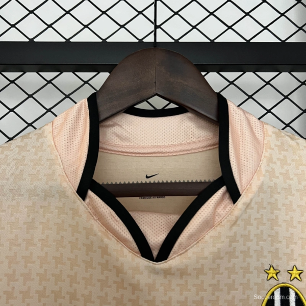 03/04 Retro Juventus Away Jersey - Image 2