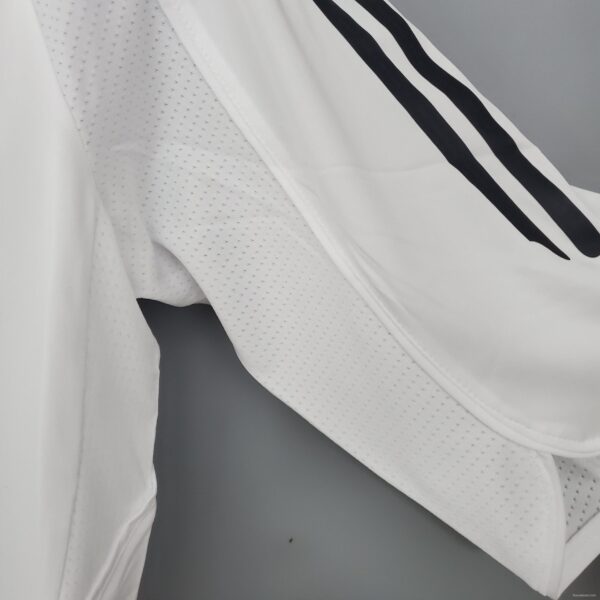 Retro Real Madrid 05/06 home Soccer Jersey - Image 4