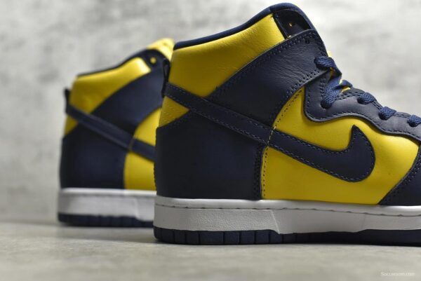 Nike Dunk Hi SP Michigan - Image 2