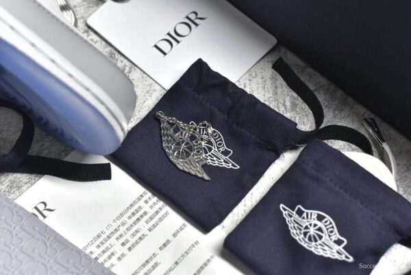 Dior X Air Jordan high OG - Image 13